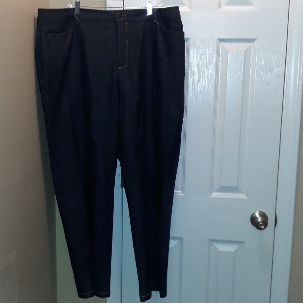 Briggs New York Jean capris